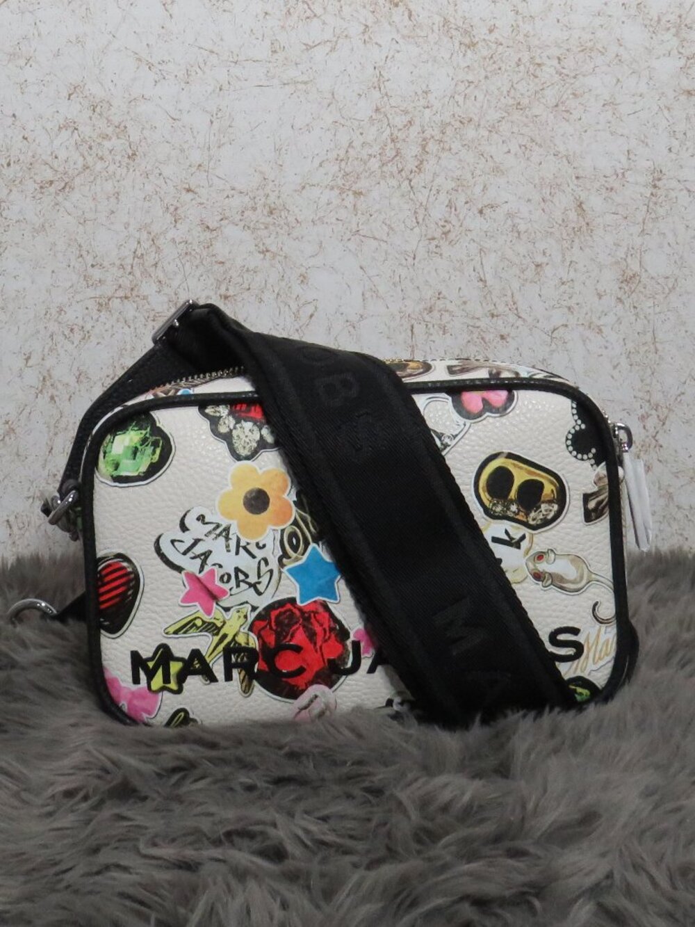 Marc Jacobs Sticker Bold Flash Camera Bag (White)